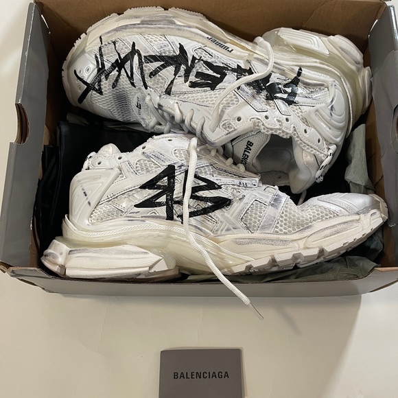 Balenciaga Graffiti Runners - Picture 8 of 9